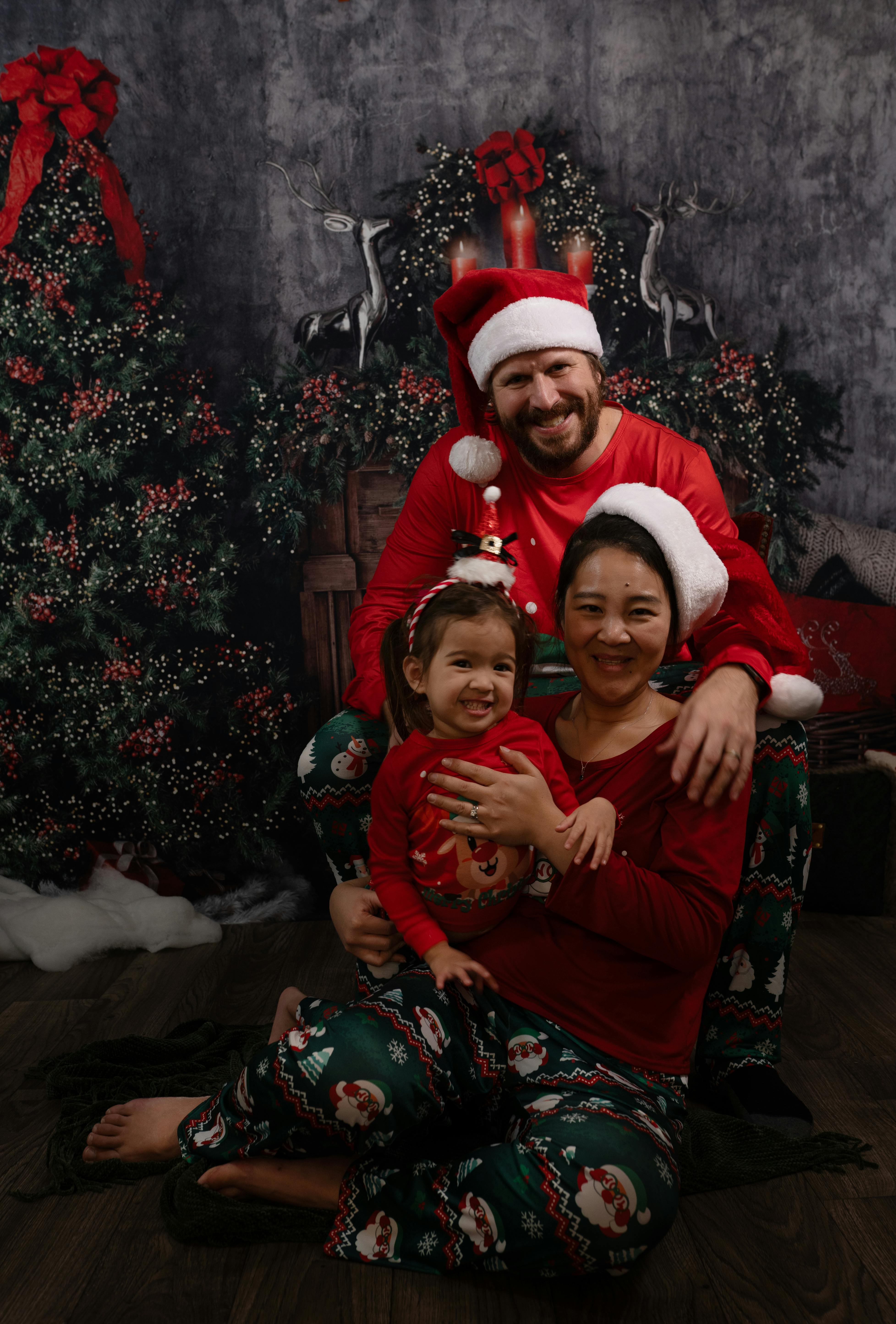 Family Christmas Outfit Ideas That Start With Sweaters